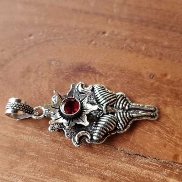 New Garnet 925 Silver Luna Moth Double Crescent Moon Pendant. - Picture 5 of 12